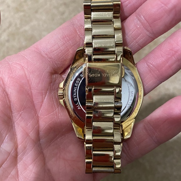 Michael Kors Watch - Picture 3 of 5